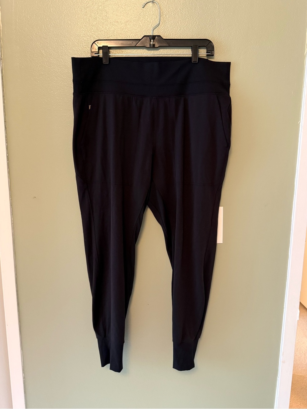 Athleta High Rise Joggers - Black 1X Pants